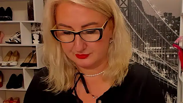 DianaFrancesn Webbikameraesitys