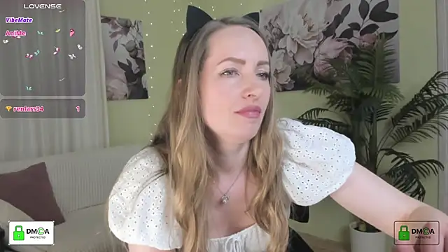 Queenymel Live XXX-Chat