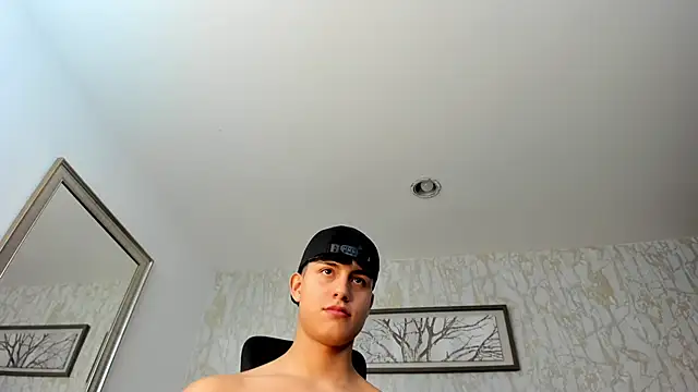 Czat XXX na żywo – Lander_Cruz