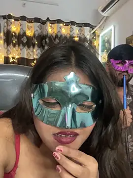 Show de pooja_sexy79 na webcam