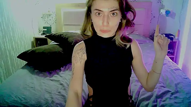 HarrisLola's Live XXX Chat