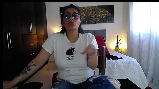 Chat XXX en directo de Lust_Mom41