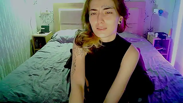 HarrisLola élő XXX-chatje