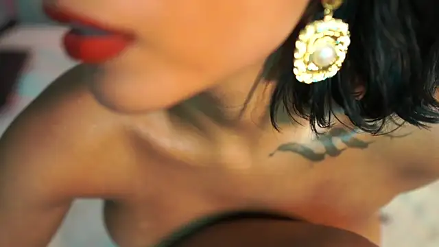 แชท XXX สดของ JulietaWinona