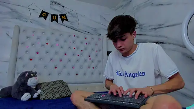 Ari_and_Storm's Live XXX Chat