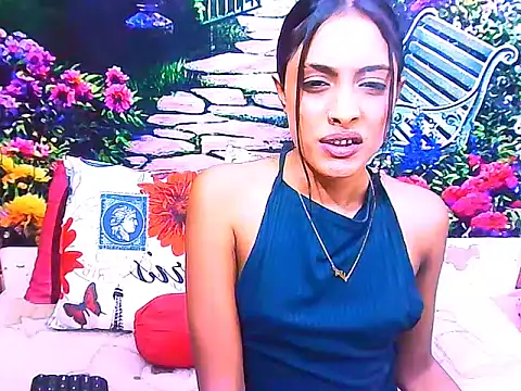 IndianPretty14u2Luv Live XXX-chat