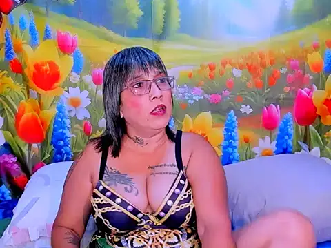 XXX chat uživo modela indianroxy