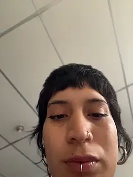 _Apola_77's Live XXX Chat