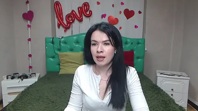 JasmineKouch live XXX chat