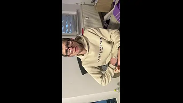 StephPra94's Webcam Show