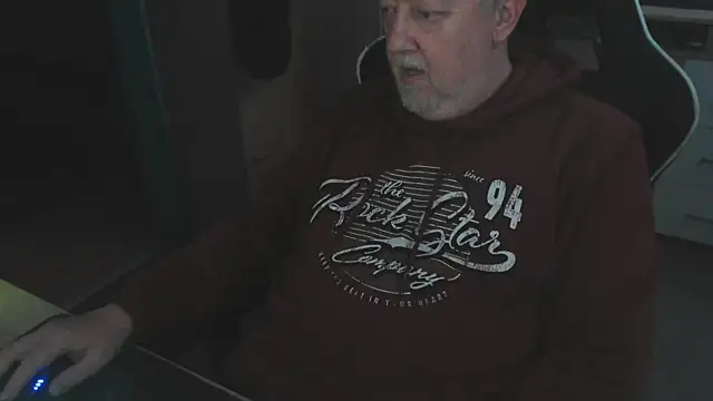 Teddybaer372 – Live XXX-chat