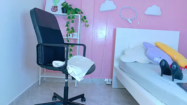 Chat XXX en directo de SeleneGibson__