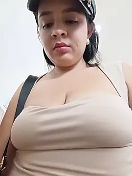 Julieth_hot-69 live XXX chat