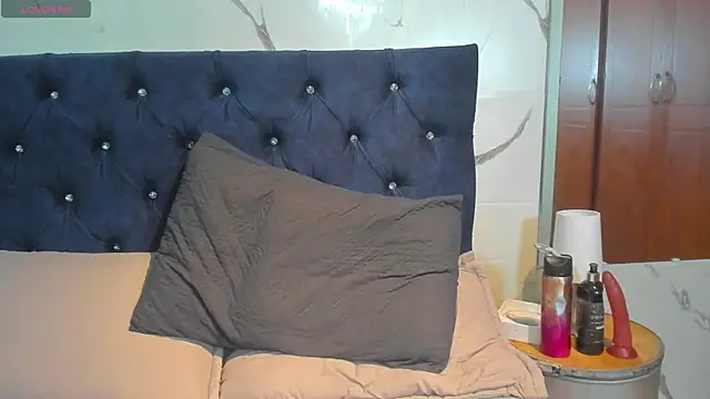 _maria_foxx_'s Live XXX Chat
