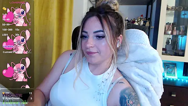 Rania_Stitch Adlı Modelin Canlı XXX Sohbeti