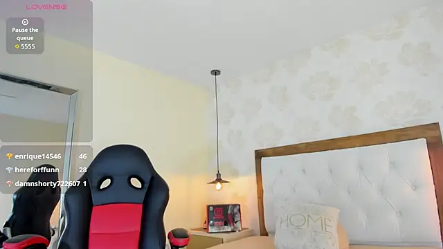 IRISCLARK1's Live XXX Chat