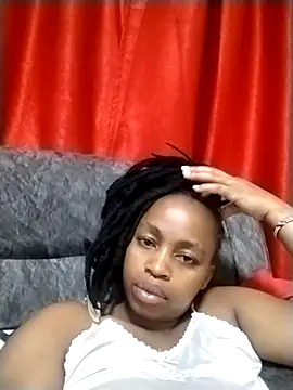 Chatroom XXX en direct de Faithy6789