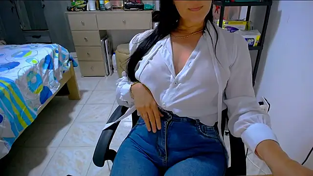 BitterMomXxx 现场XXX聊天