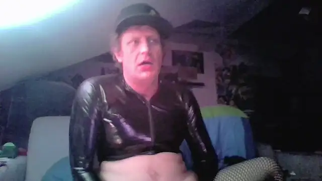 Bigthroaterboyn Webbikameraesitys