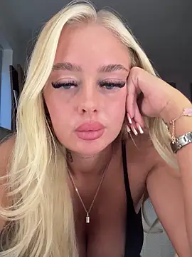 Vanillaheavennn's Webcam Show