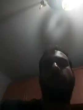 skrigul12's Live XXX Chat