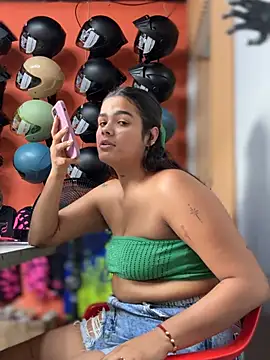 Kaily_Sweet16 Chat XXX in diretta