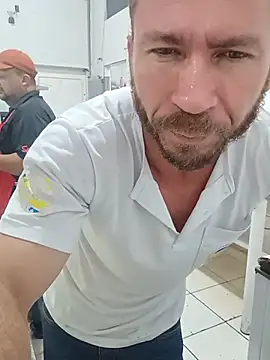 RobertoLuiz84 现场XXX聊天