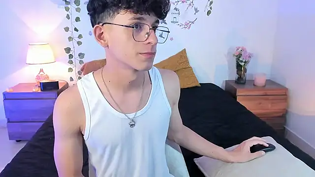 Онлайн чат XXX Alazbel8