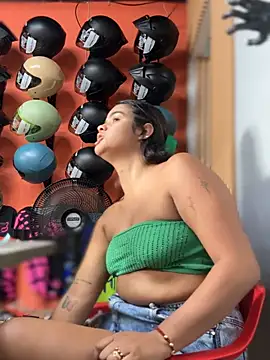 Czat XXX na żywo – Kaily_Sweet16