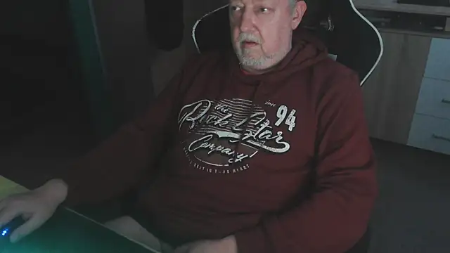 Teddybaer372's Webcam Show