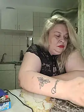 Chatroom XXX en direct de AriannaMilf
