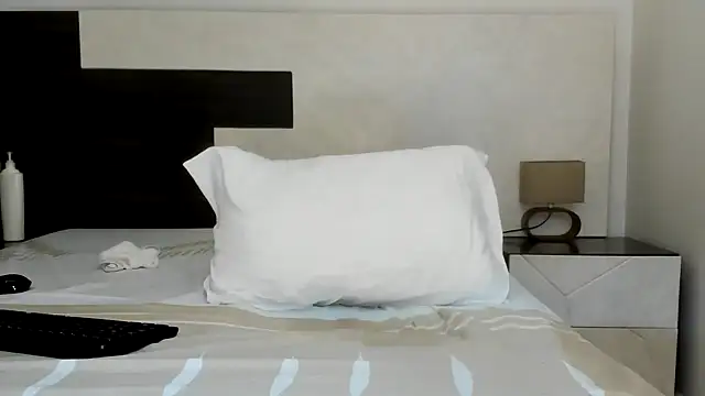 SexyCaitlynHot's Live XXX Chat