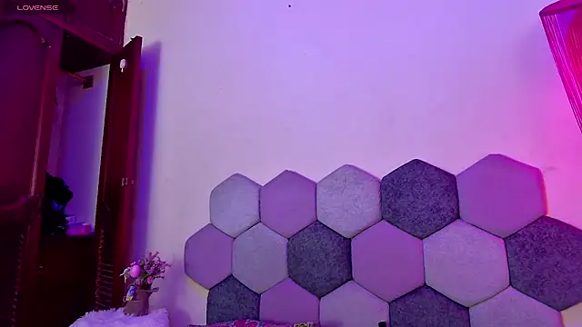Horny_tgn Live XXX-Chat