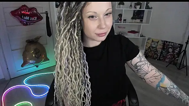 Chat XXX en directo de HoneySallyMoore
