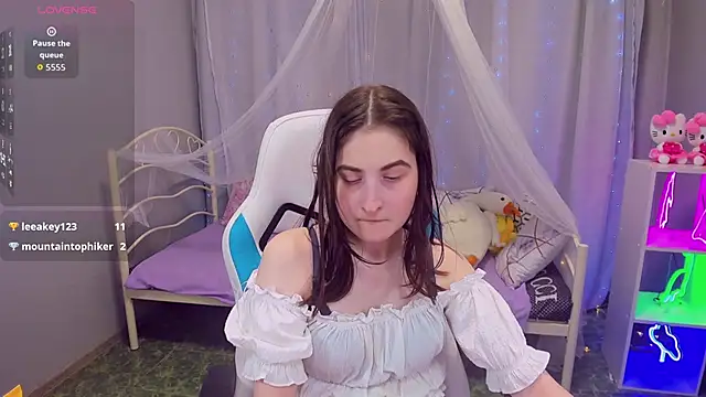 Chat XXX ao vivo de KiraDuvall
