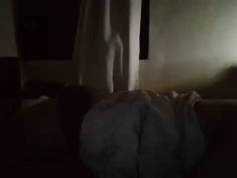 Chat +18 de MakeMeCumAhh ao vivo