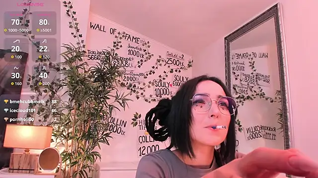 mira0_0 Webcam show