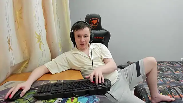 iliaskrislove Chat XXX live