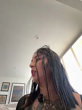 Rae_Lil_White 即時 XXX 聊天