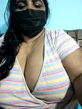 Honey_rose_'s Live XXX Chat