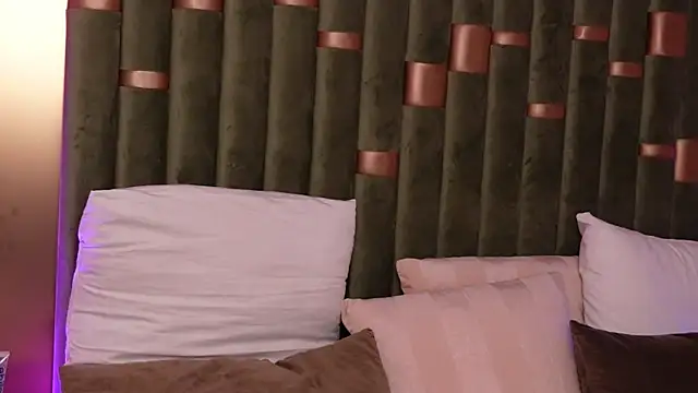 AmeliaAngel élő XXX-chatje