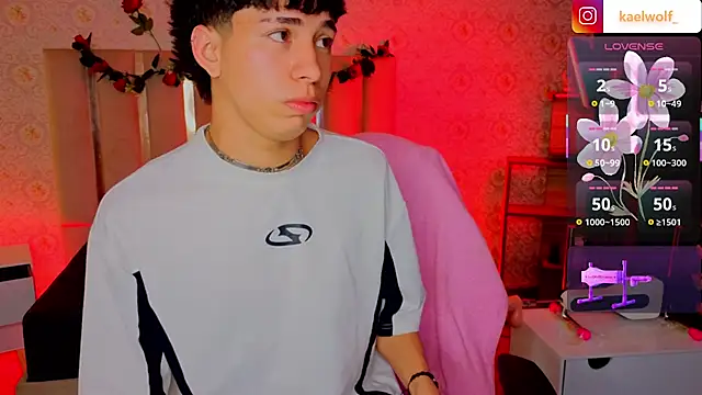 kaelwolf_tay Webcam-Show