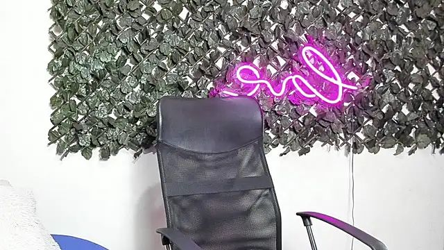Sofia_Franco_ Adlı Modelin Canlı XXX Sohbeti