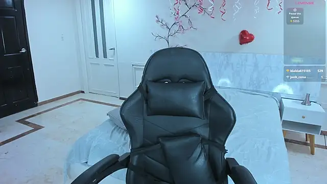 Chat XXX en directo de Lucifer_shadow