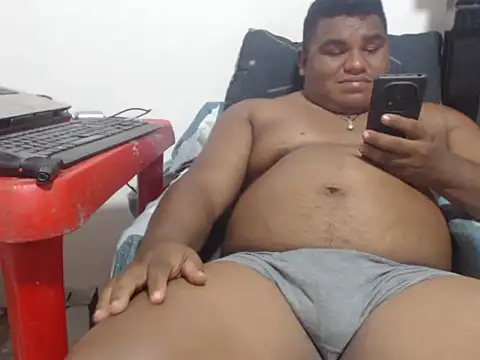 bull_blackponse Show Webcam