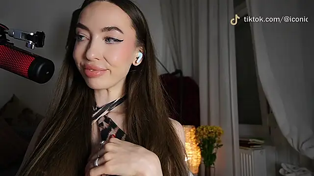 XXX chat uživo modela supreme_dominatrix