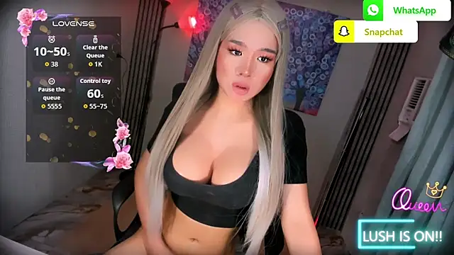 xBigSurpriseLorainex ওয়েবক্যাম শো