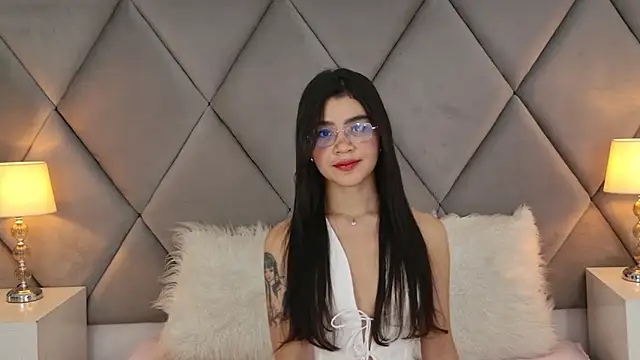 OliviaDiaz – Naživo XXX chat