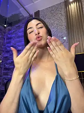 XXX chat uživo modela evelyn_hills