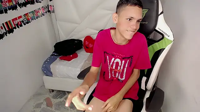sombra_18 – webcam-show